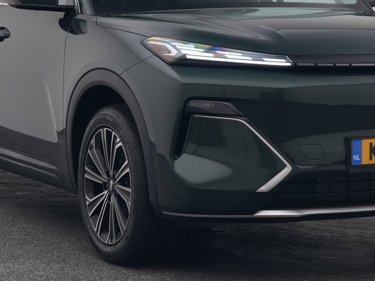 Vehicle Image 17