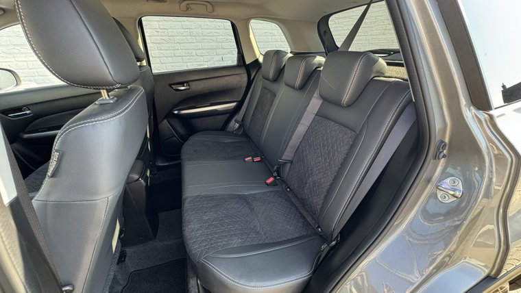 Vehicle Image 21