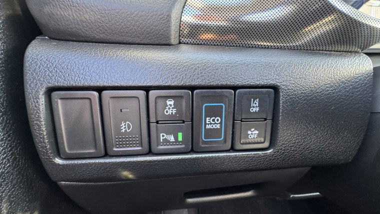 Vehicle Image 30
