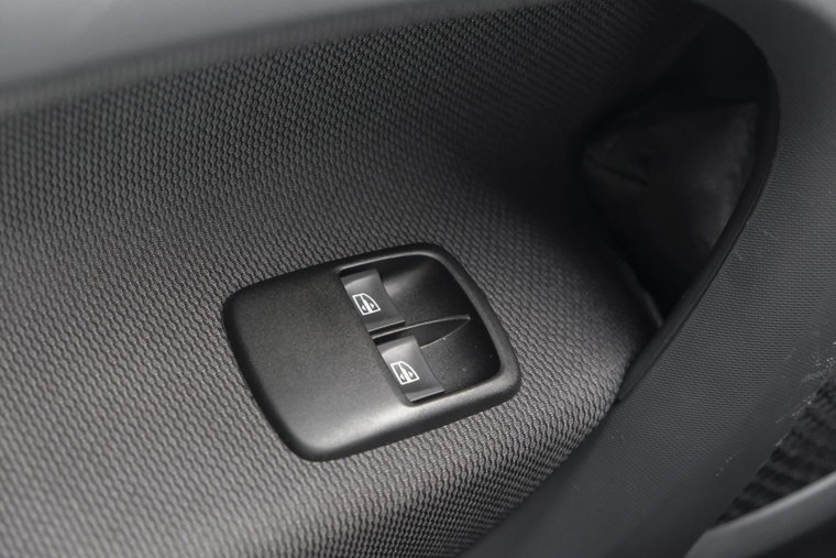 Vehicle Image 28