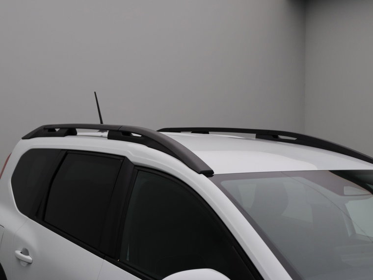 Vehicle Image 42