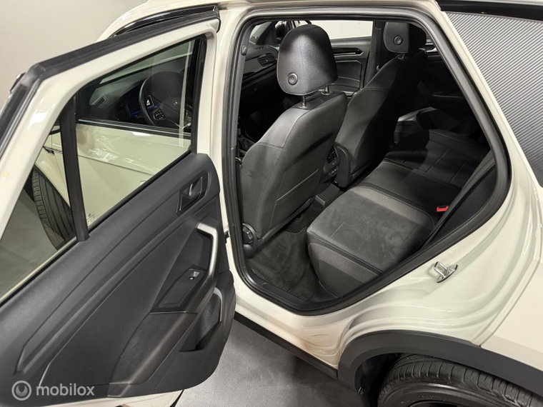 Vehicle Image 39