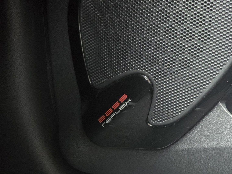 Vehicle Image 33
