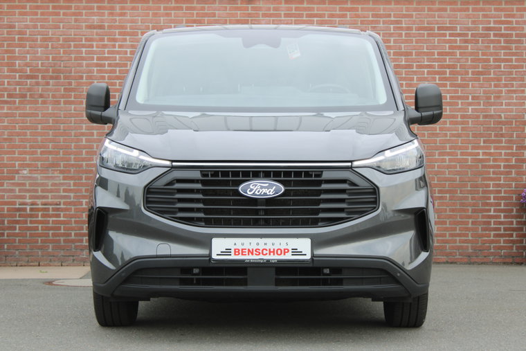 Vehicle Image 28
