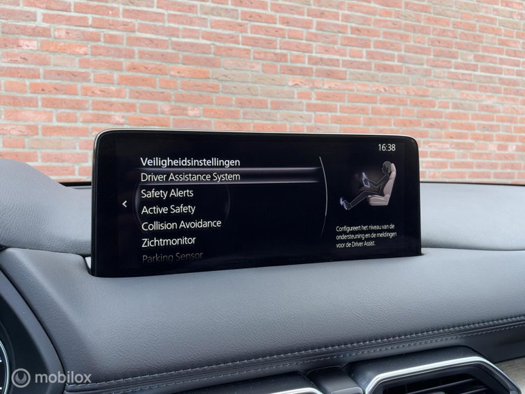 Vehicle Image 52