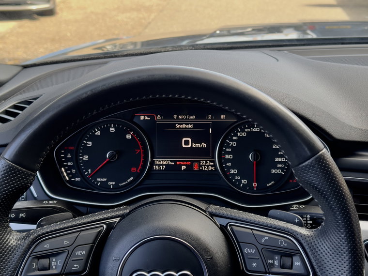 Vehicle Image 37
