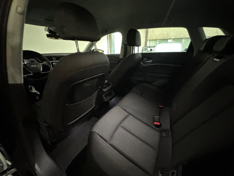 Vehicle Image 24