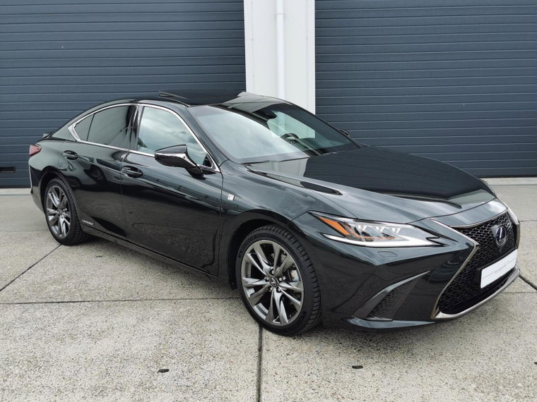 Vehicle Image 8