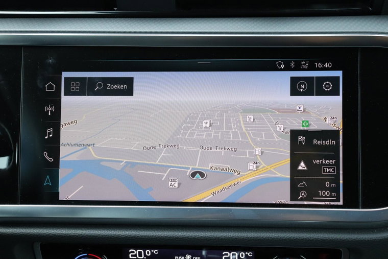 Vehicle Image 18