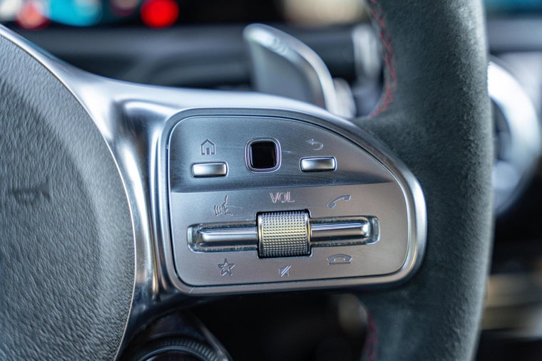 Vehicle Image 35