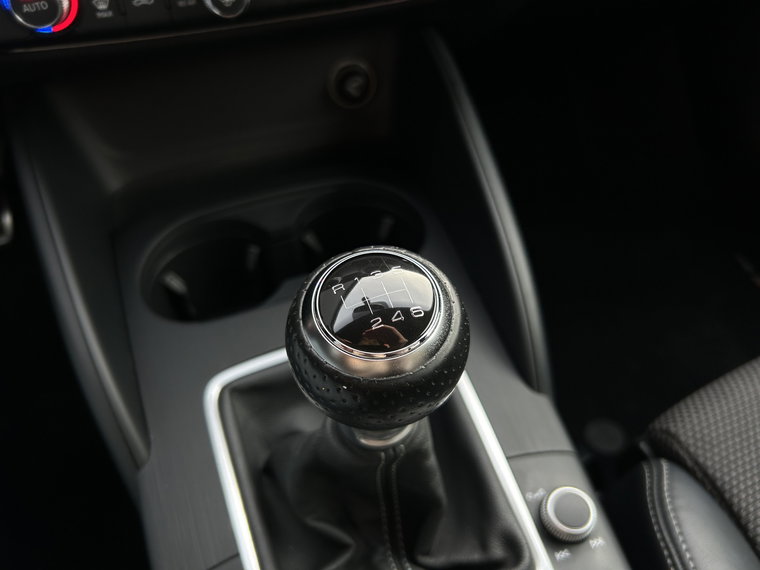 Vehicle Image 27