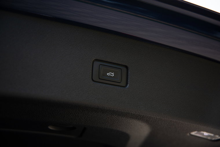 Vehicle Image 37