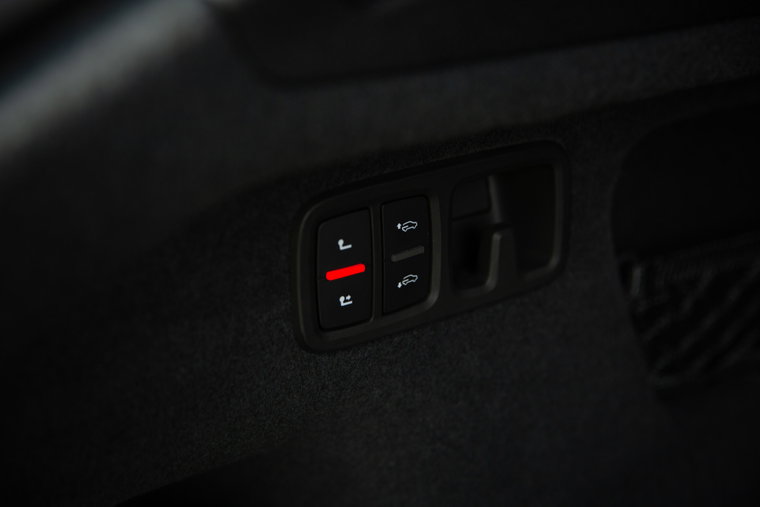 Vehicle Image 38