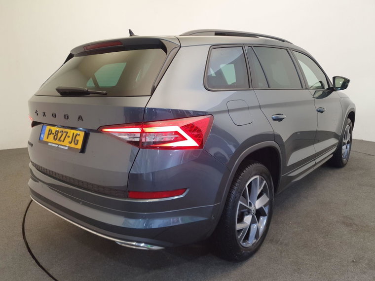 Vehicle Image 7
