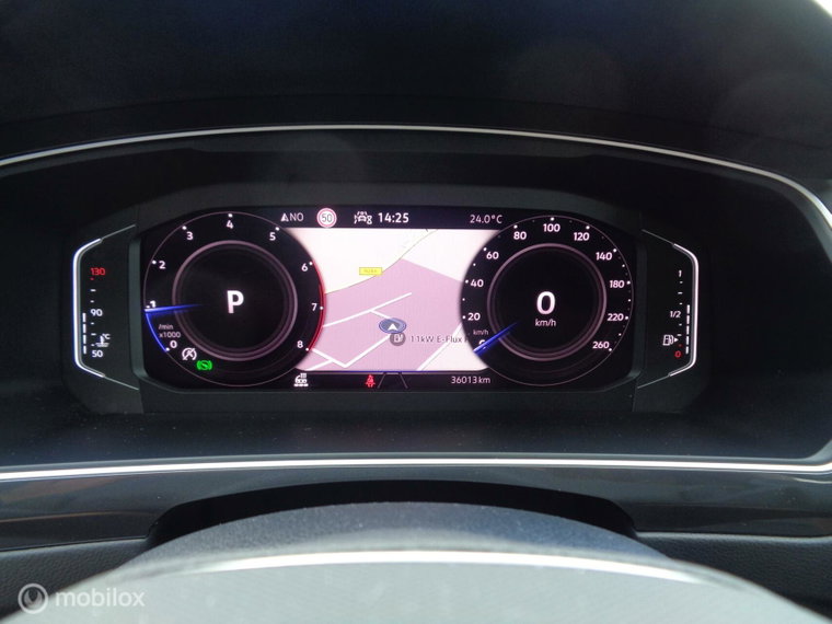 Vehicle Image 38