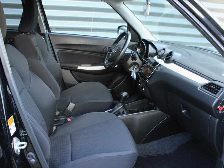 Vehicle Image 35