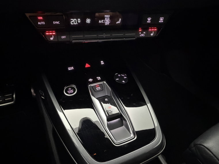 Vehicle Image 28