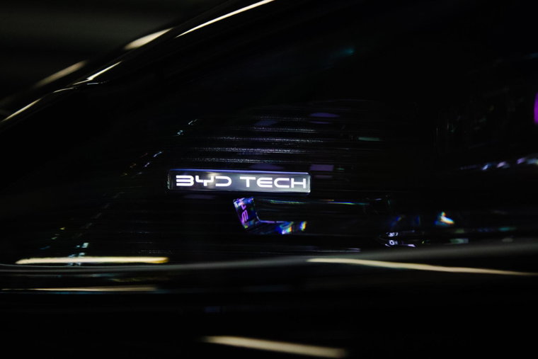 Vehicle Image 38