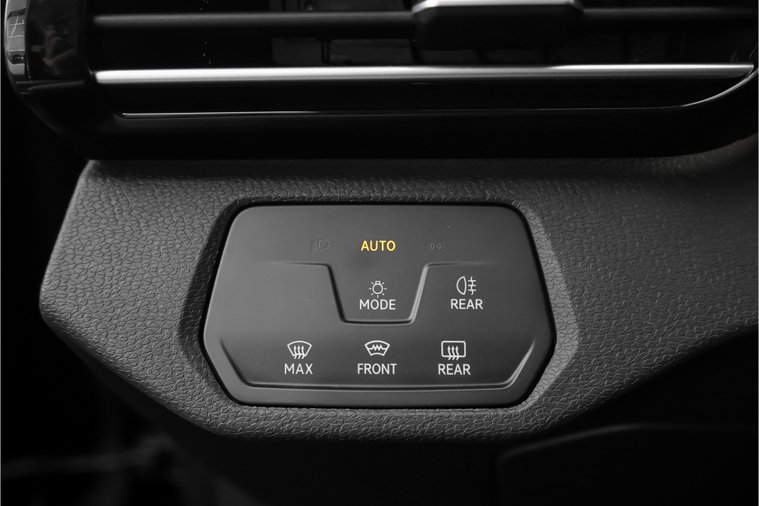 Vehicle Image 39