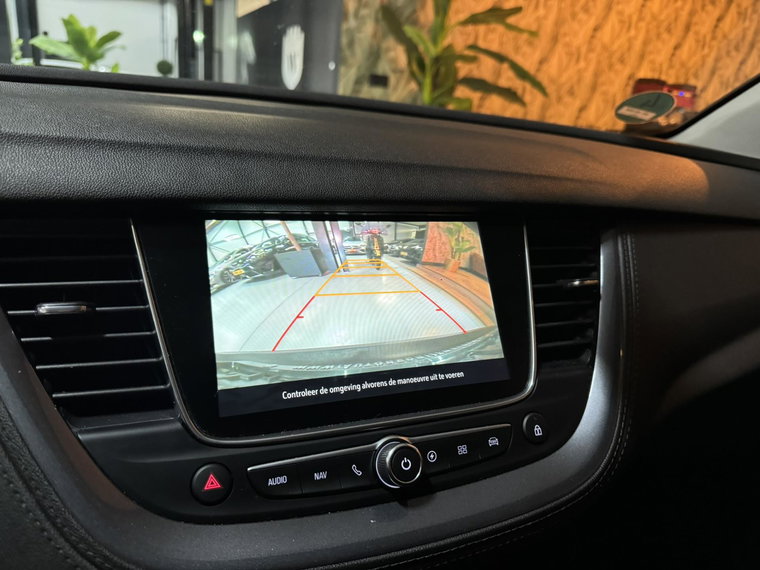 Vehicle Image 35