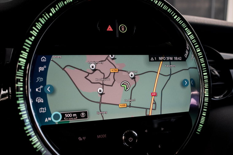 Vehicle Image 9