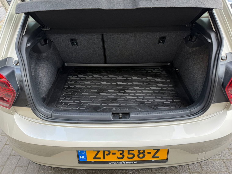 Vehicle Image 26