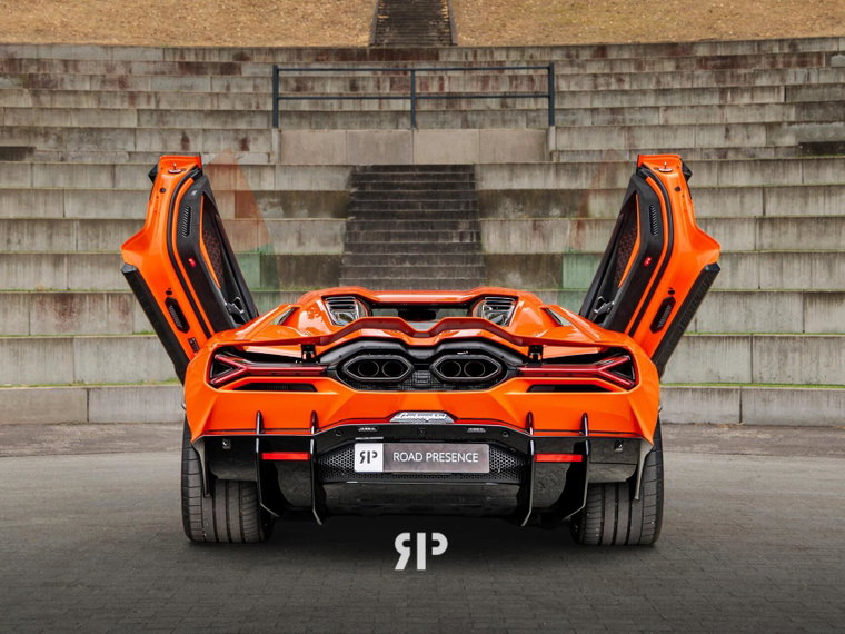 Vehicle Image 23