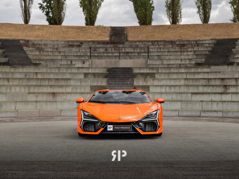 Vehicle Image 11