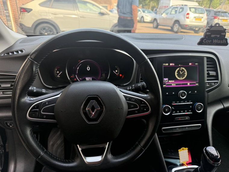 Vehicle Image 15