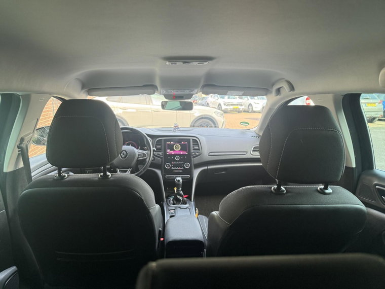 Vehicle Image 11