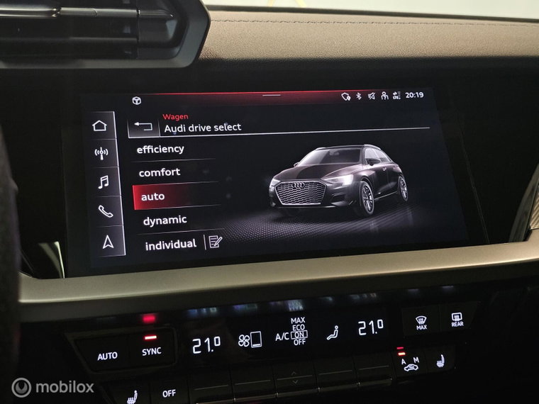 Vehicle Image 28