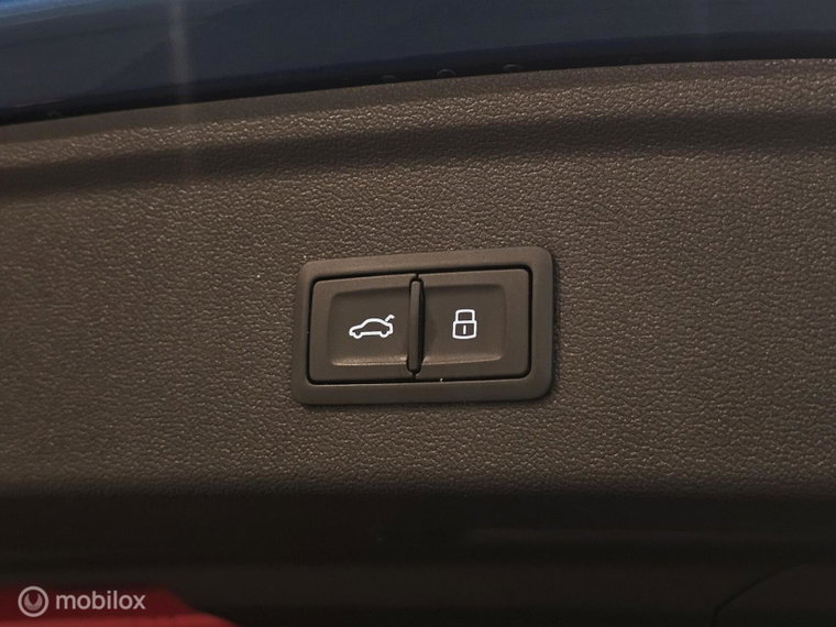 Vehicle Image 48