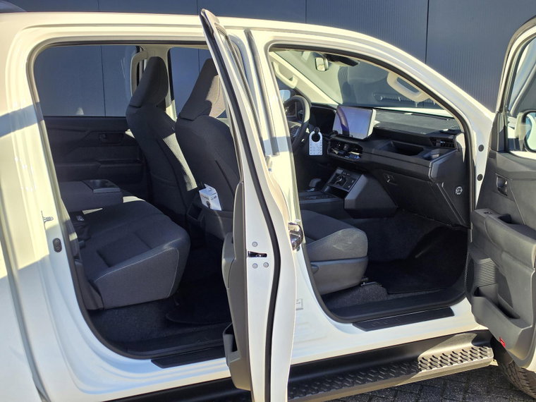 Vehicle Image 20