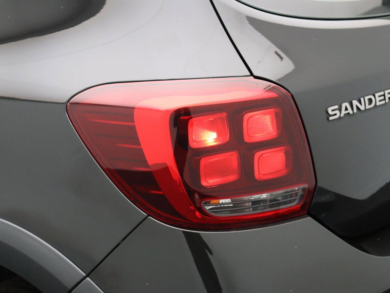 Vehicle Image 36