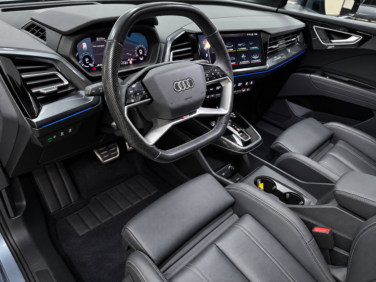 Vehicle Image 19
