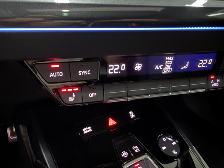 Vehicle Image 41