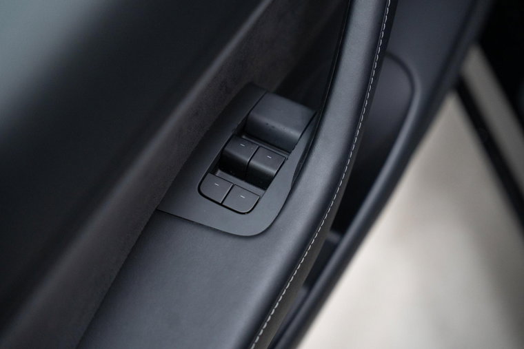Vehicle Image 36