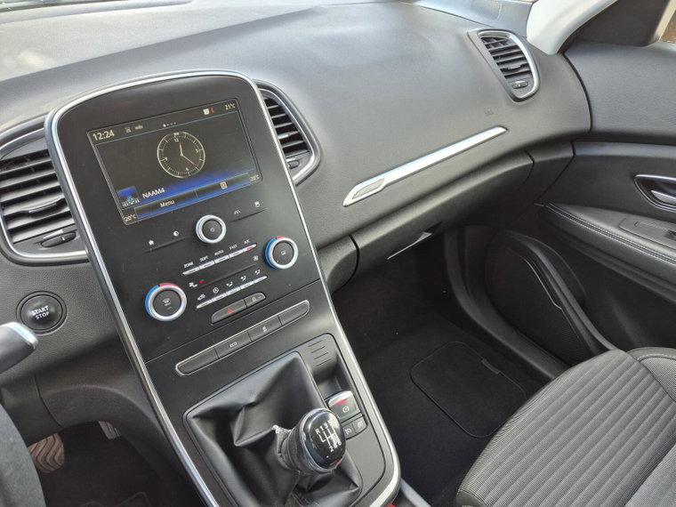 Vehicle Image 17