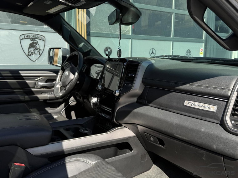 Vehicle Image 36