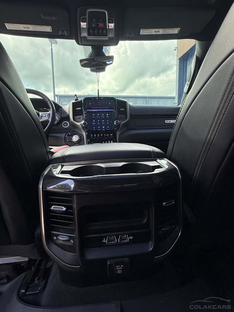 Vehicle Image 40