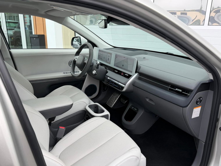 Vehicle Image 39