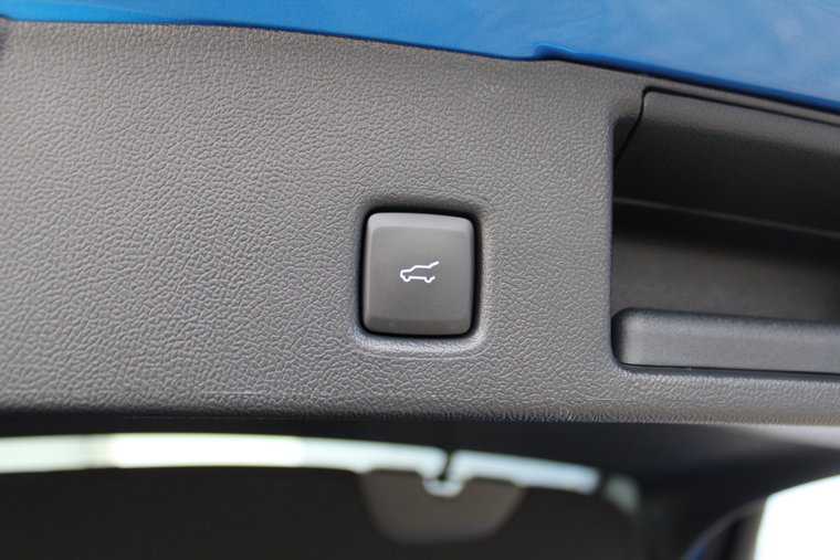 Vehicle Image 24