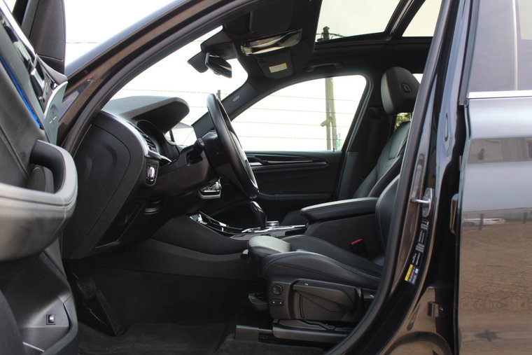 Vehicle Image 45