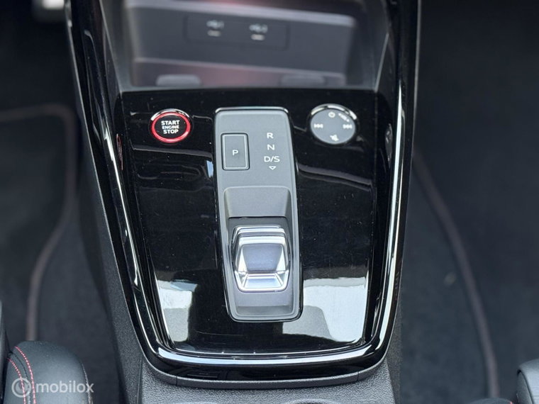 Vehicle Image 33