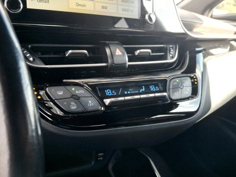 Vehicle Image 29