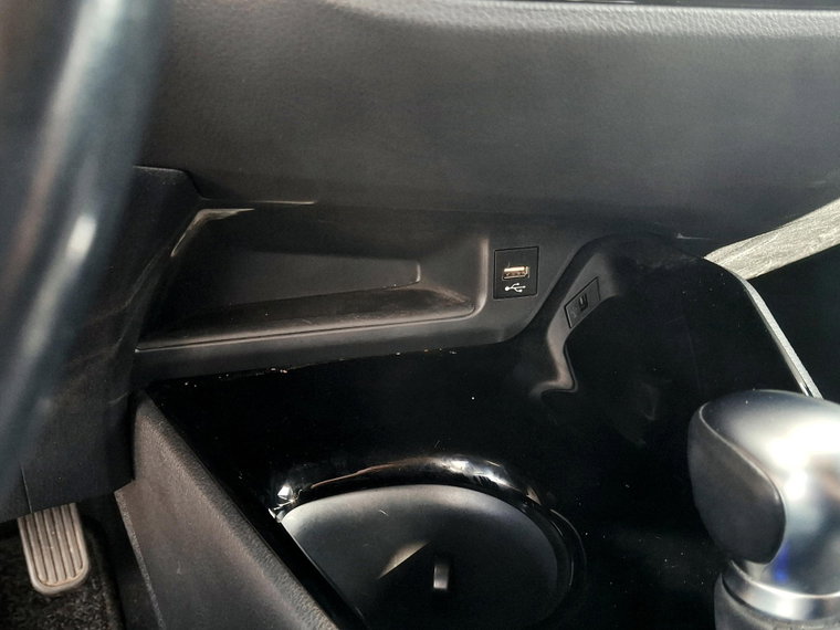 Vehicle Image 40