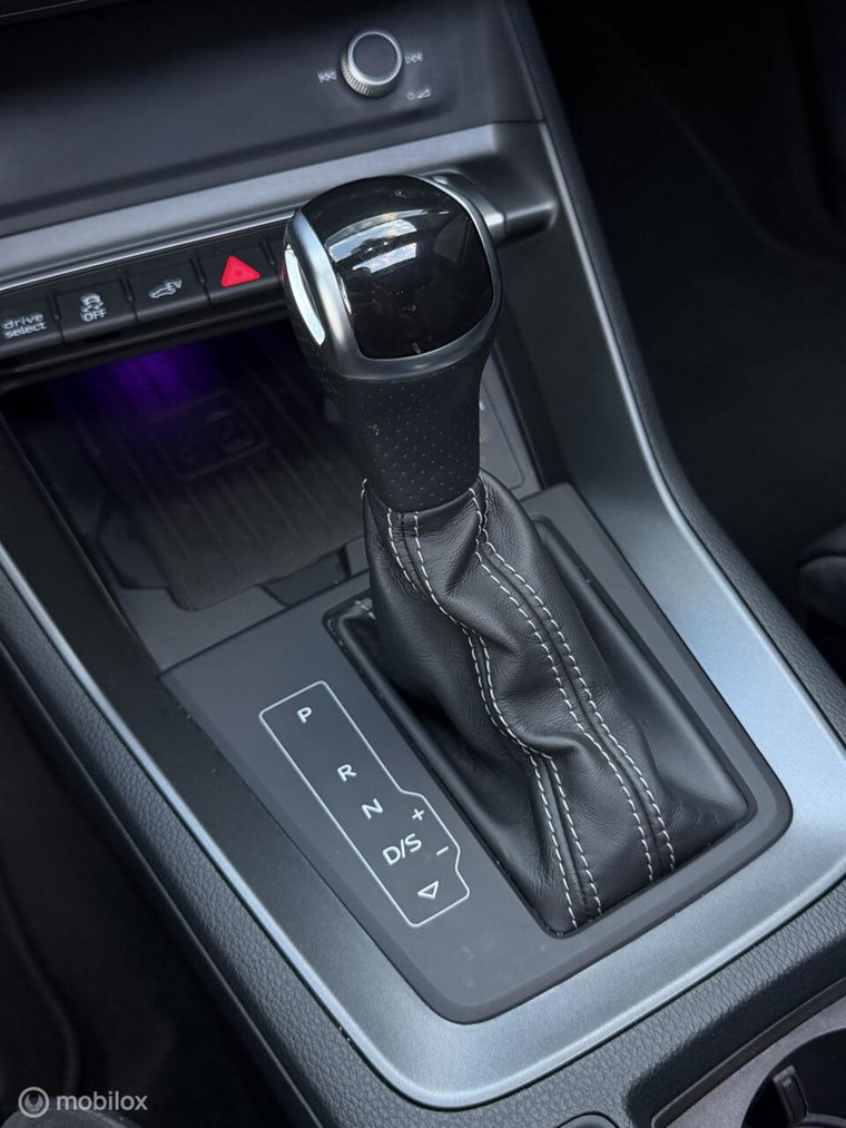 Vehicle Image 45
