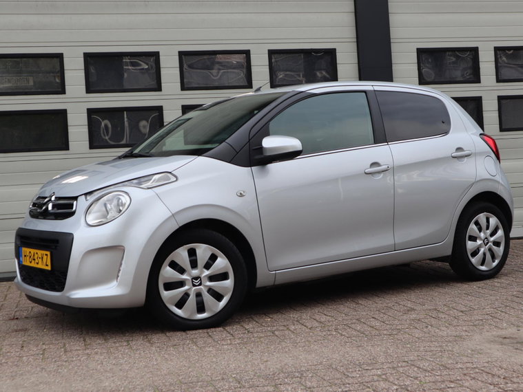 Vehicle Image 6
