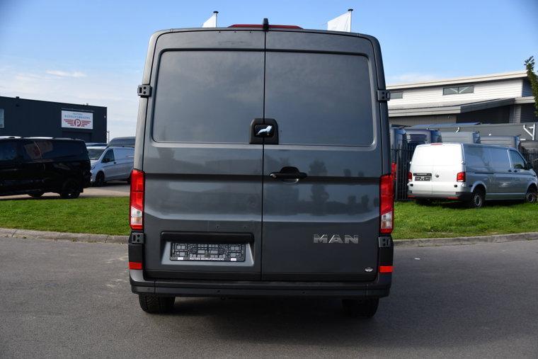 Vehicle Image 34