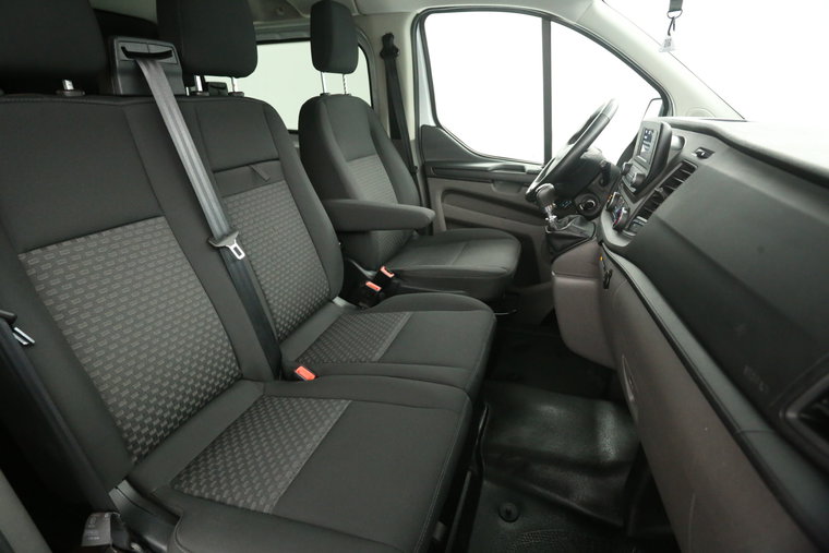 Vehicle Image 11